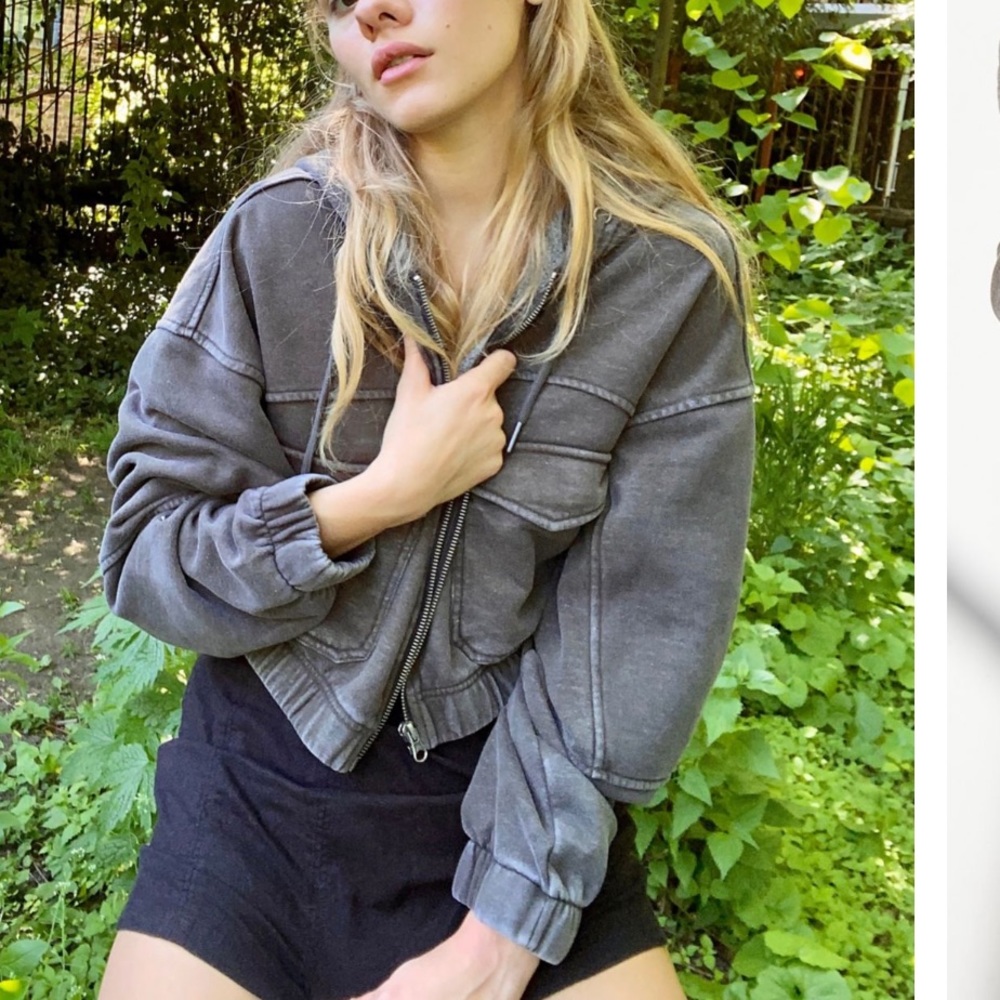 UO Yogi Fleece Cropped Hoodie Sweatshirt